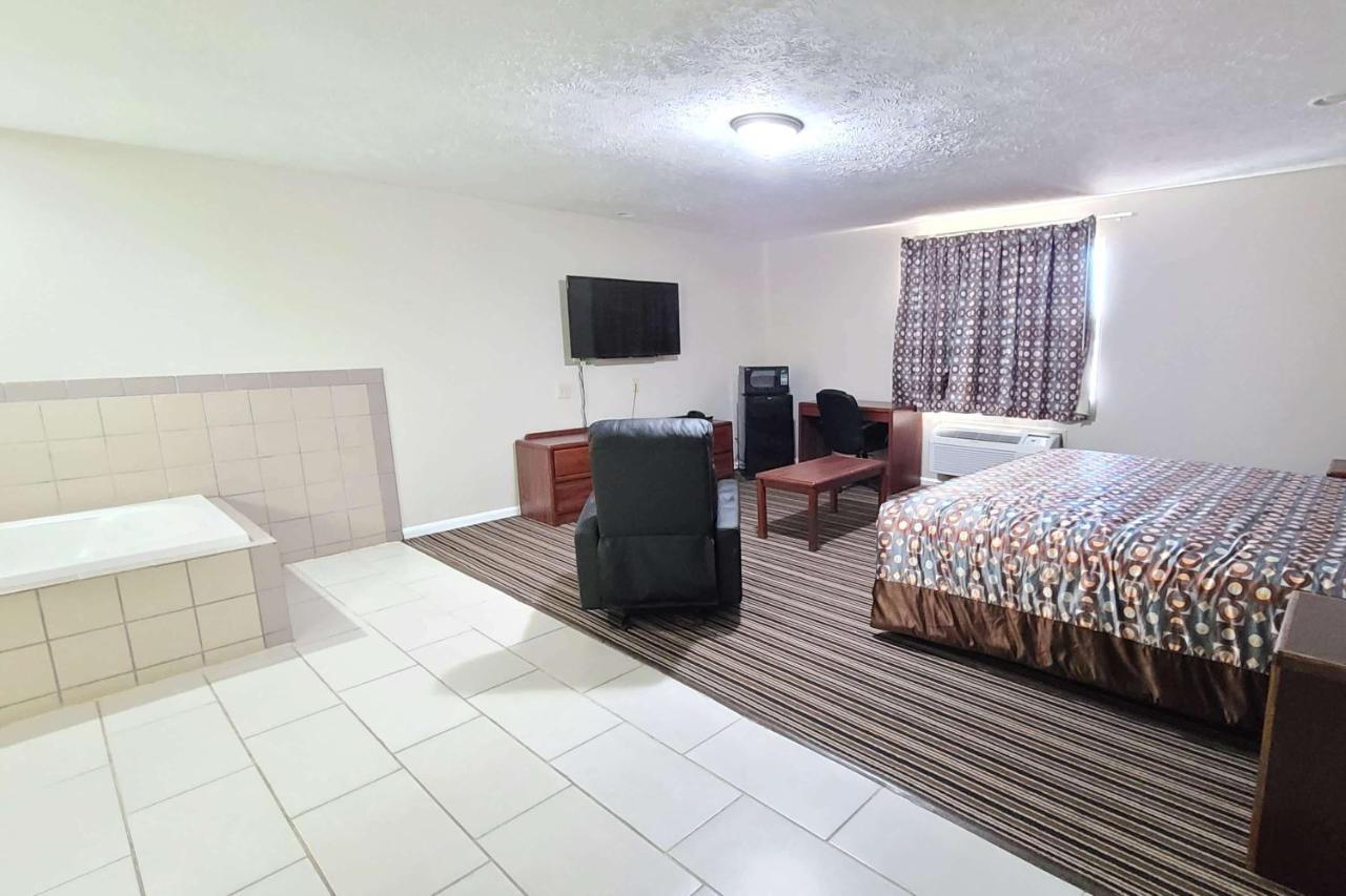 Desoto Inn & Suites Missouri Valley Extérieur photo