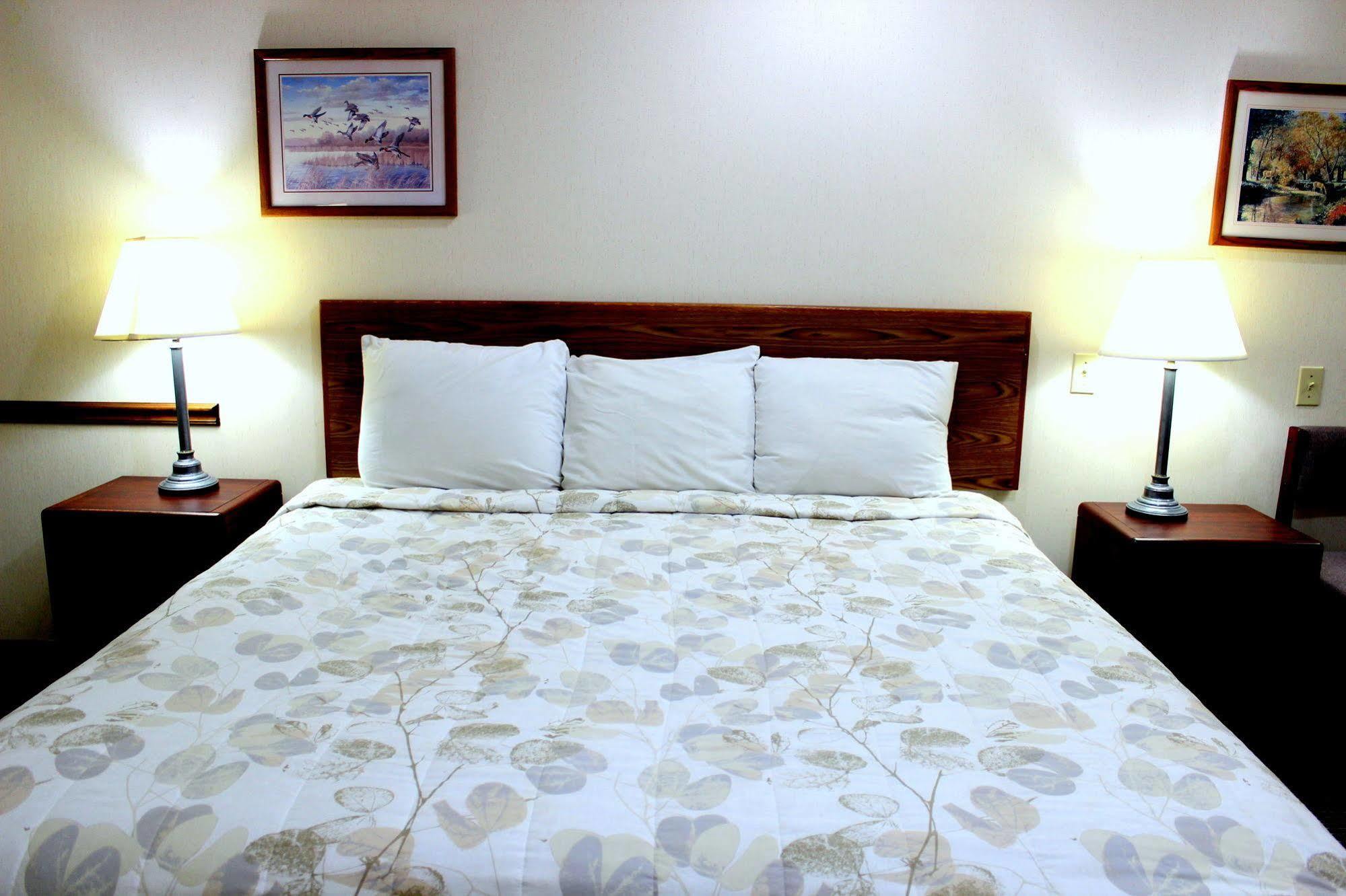 Desoto Inn & Suites Missouri Valley Extérieur photo